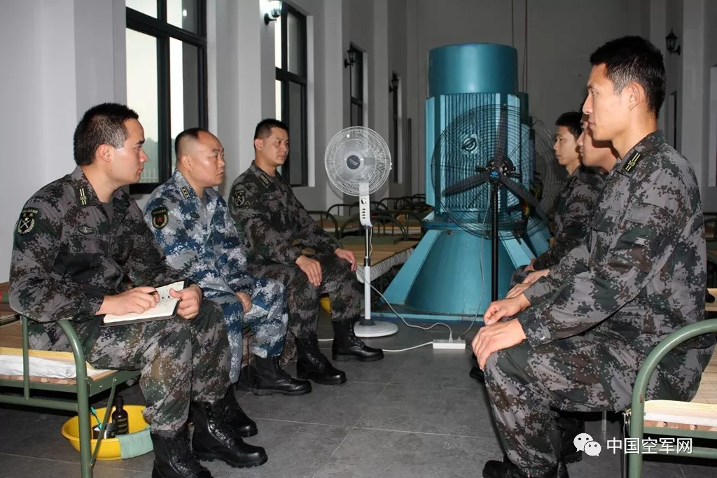 部隊人事調(diào)整，軍心相印的溫情日常
