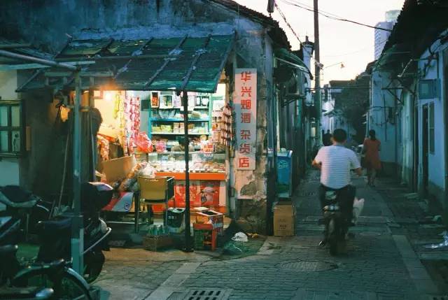 探秘北戴河小巷特色小店，獨(dú)特風(fēng)味等你來嘗