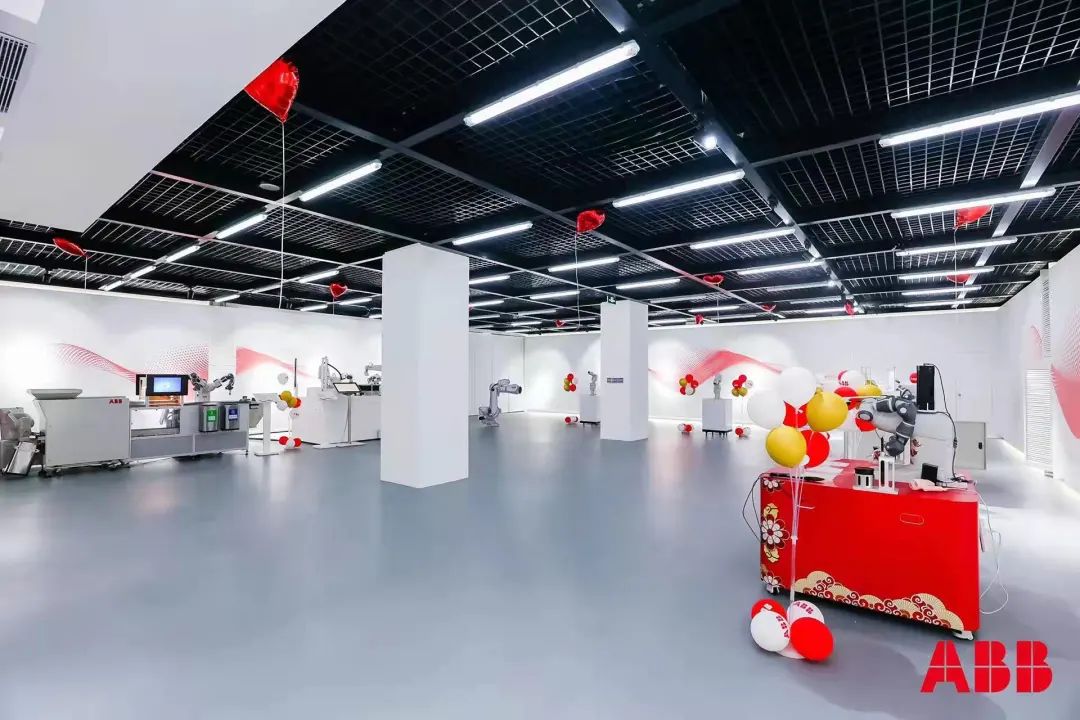 虹橋最新客流科技產(chǎn)品引領(lǐng)未來出行革命，革新出行體驗