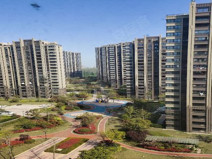 綠地高鐵東城最新住宅價格，崛起與影響分析