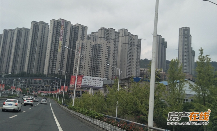 十堰陽(yáng)光棲谷最新房?jī)r(jià)深度解析與測(cè)評(píng)報(bào)告
