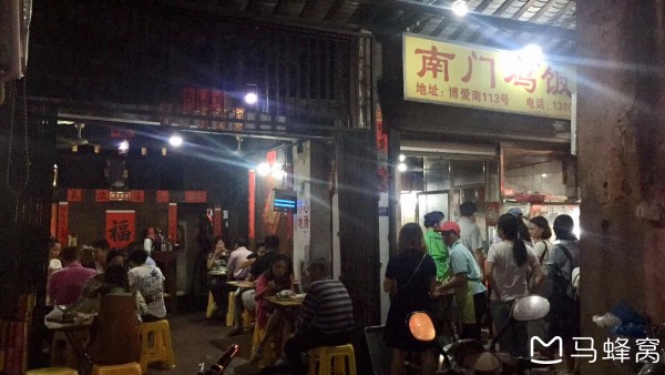 探秘小巷深處的寶藏，獨(dú)具特色的辦公室韓國電影主題小店