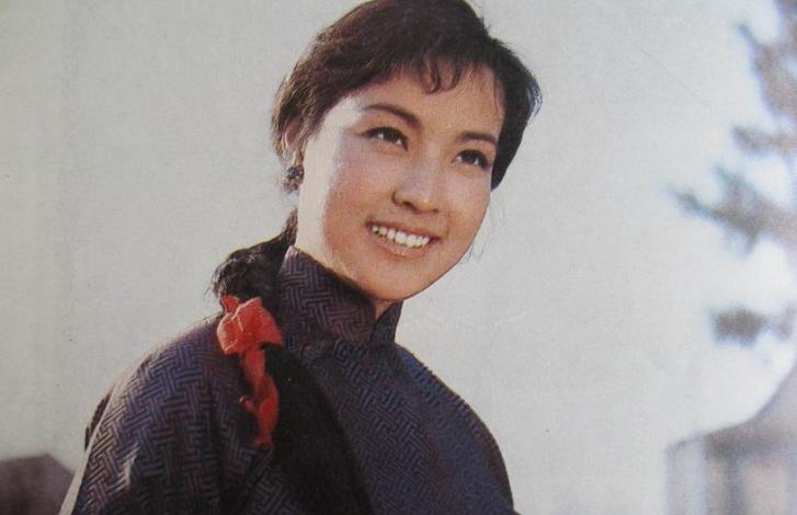 小花電影演員的心靈之旅，探尋內(nèi)心寧靜與美景的旅程