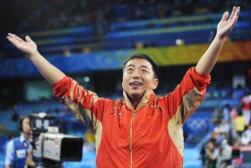 劉國梁賽場風采與探尋自然美景之旅，內(nèi)心寧靜的追尋