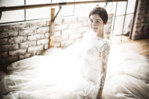 揭秘明星結(jié)婚照，時尚隱私與公眾關(guān)注的微妙平衡