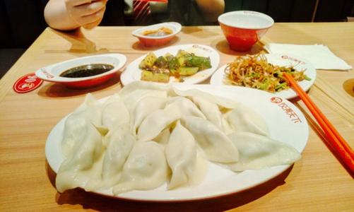 從傳統(tǒng)到現(xiàn)代，創(chuàng)新餃子制作技巧之旅